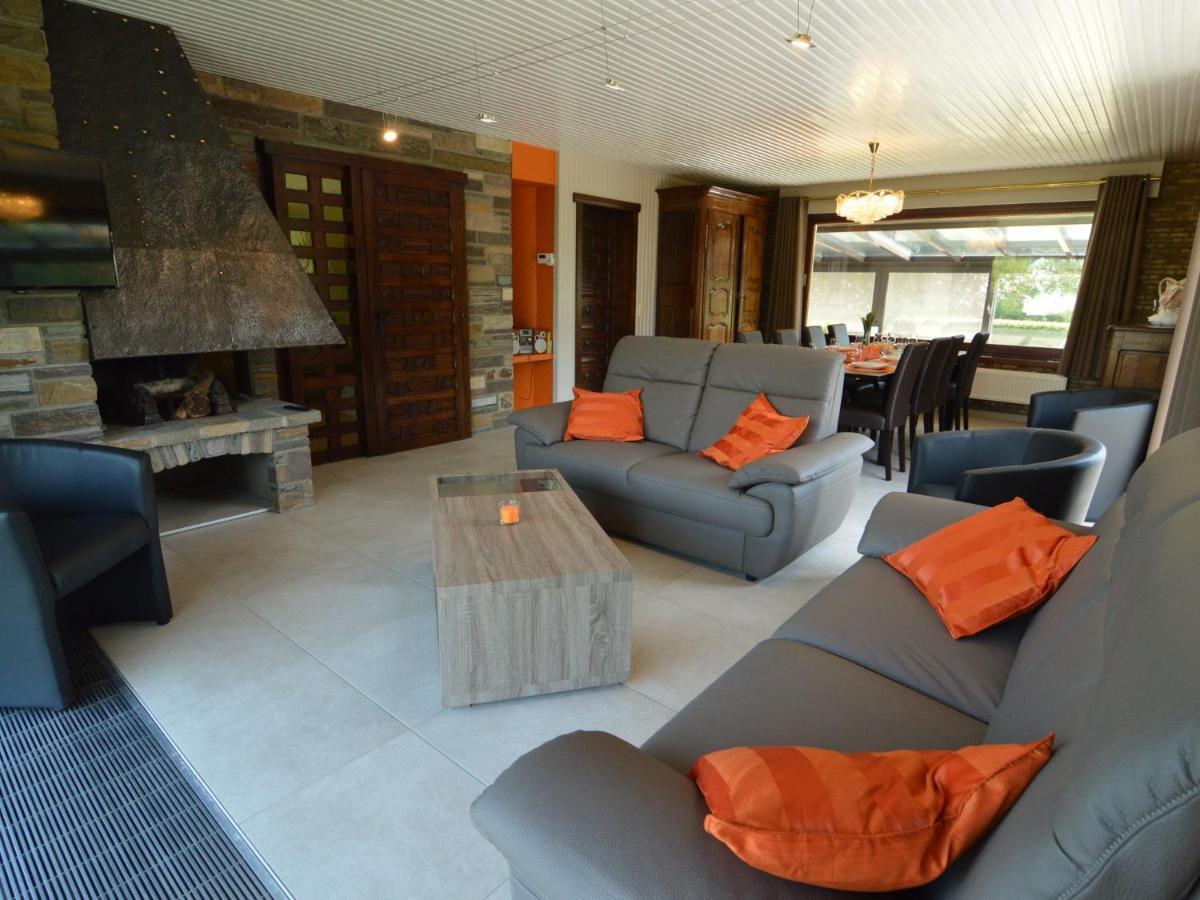 Elegant Villa In Stavelot With Fitness Playroom Esterno foto